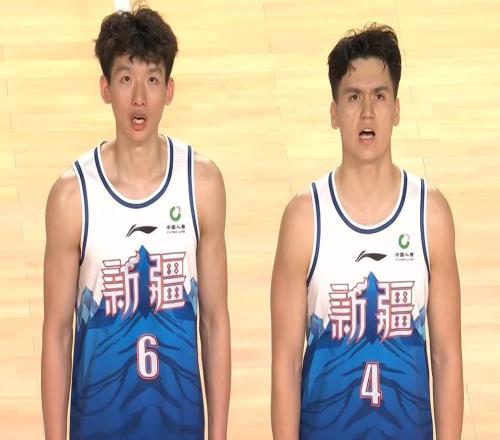 隨著新疆慘敗青島，深圳送四川6連敗，CBA積分榜：2大黑馬升前四