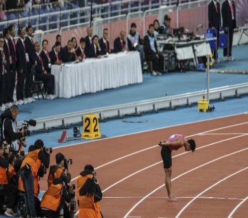 蘇炳添：時間過得太快了，希望大家堅持夢想，珍惜青春年華