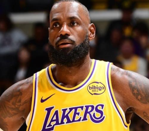 10投10中！25分13板0失誤！艾寶真香，一戰(zhàn)刷爆多項NBA紀錄