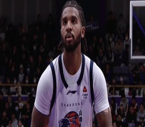 克里斯36分山東大勝新疆，新疆男籃正在失去尊重和季后賽