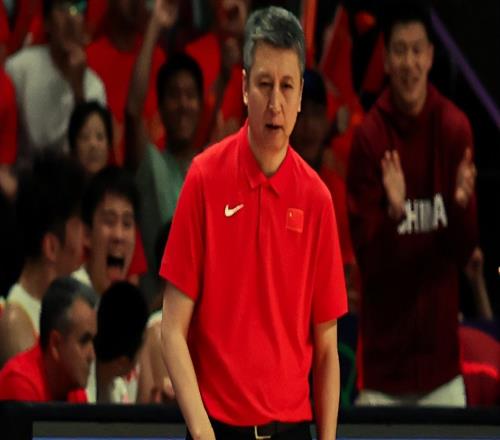 胡明軒8中0未得分！三將聯(lián)手轟54分杯水車薪，中國男籃遭遇兩連敗