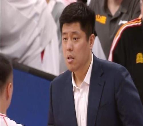 潘江：張寧上一場(chǎng)打福建受傷還有反復(fù)，可能他要歇上三周