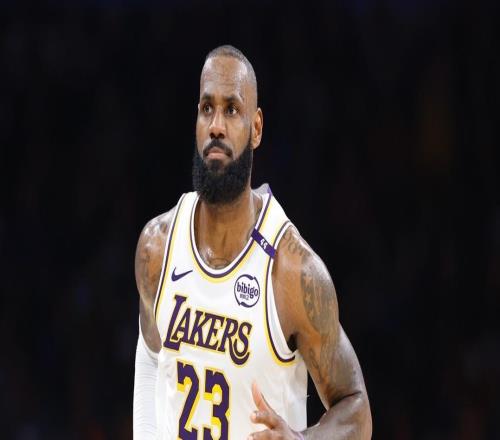 詹姆斯球權生涯新低！但依舊是性?xún)r(jià)比最高的超巨！