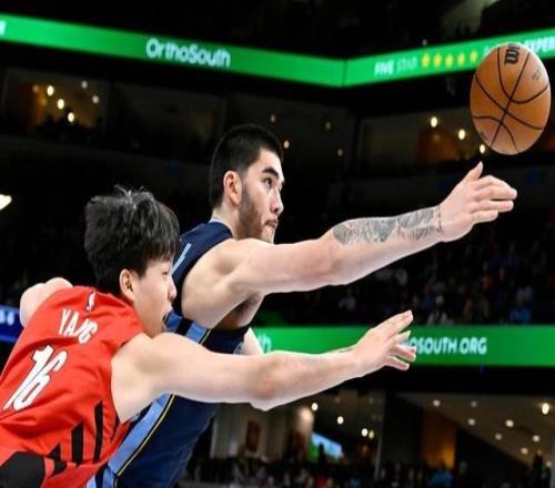 時(shí)隔14年中國球員再登NBA首發(fā)楊瀚森的故事才剛剛開(kāi)始