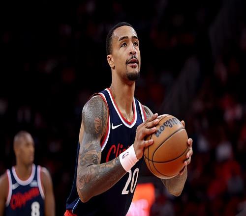 鋒線(xiàn)大將的進(jìn)攻效率簡(jiǎn)直是高到離譜，但快船還是遭遇了一場(chǎng)慘敗