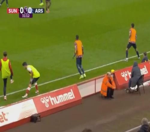 阿爾特塔：爭(zhēng)冠隊(duì)在黑貓主場(chǎng)都將遇考驗(yàn)！桑德蘭出奇招克制阿森納