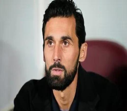 難繃，阿韋洛亞09年代表皇馬國王杯04西協(xié)乙球隊，還進了個烏龍