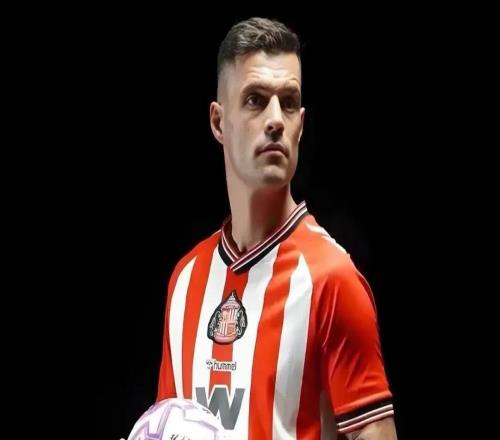 從槍手棄將到黑貓領(lǐng)袖！33歲扎卡英超重生記：那一腳世界波，憋了整整一年！