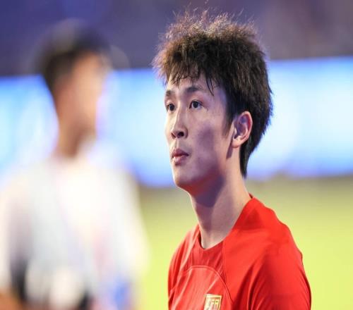 搶人大戰(zhàn)即將啟動，中超冬窗自由市場十條“大魚”花落誰家