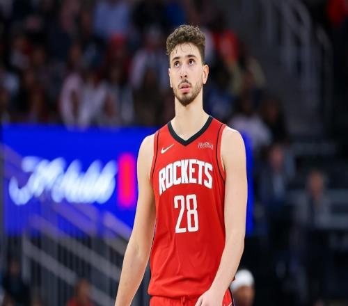 半場(chǎng)0板+全場(chǎng)1板！申京再被火蜜瘋狂炮轟：軟弱無(wú)能空有2.11米