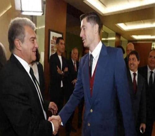 巴薩曾要求萊萬“別再進(jìn)球”，只為省下給拜仁的250萬歐元轉(zhuǎn)會(huì)費(fèi)