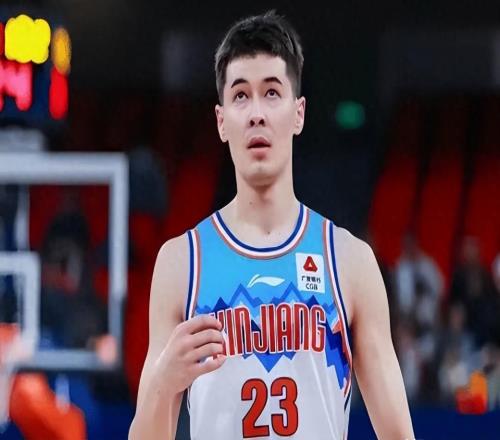 新疆男籃已4連敗，球隊目前仍沒有回暖的跡象，接下來怎么辦