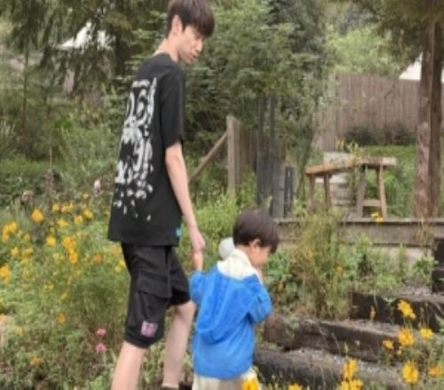 Doinb曬假日露營照片：假期快樂