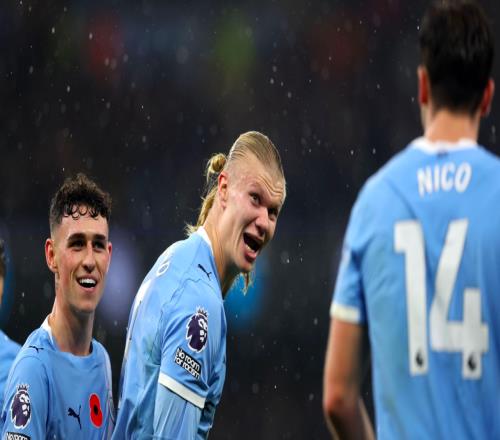 30！巔峰對(duì)決完勝死敵名帥千場(chǎng)里程碑12.1億豪門(mén)4連勝升至第二