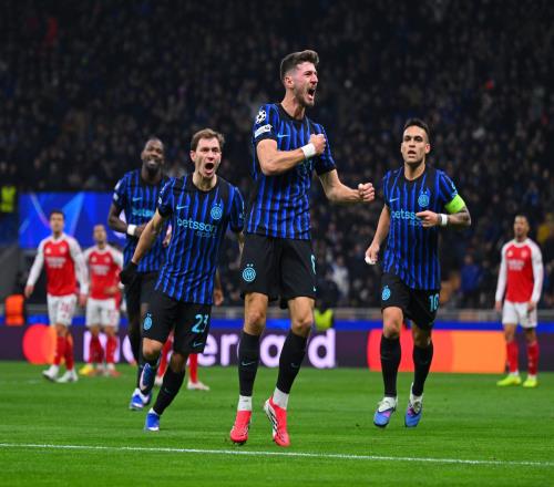 國米做出選擇就不要猶豫！歐冠輸球卻有三人冒尖，齊沃留力聯(lián)賽！