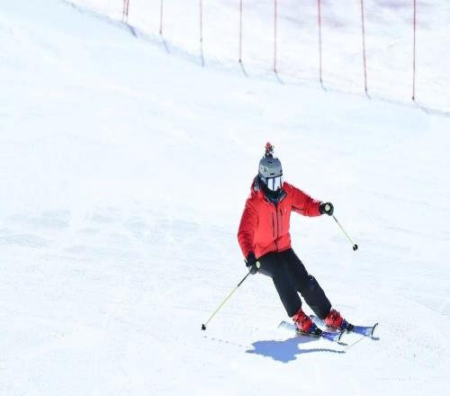 滑雪新玩法，現(xiàn)在流行“甩手式度假”