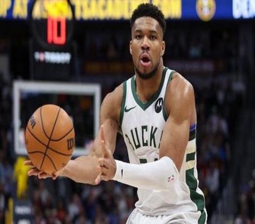 字母哥生涯單場(chǎng)30分10助攻場(chǎng)次排名NBA歷史大前鋒第一