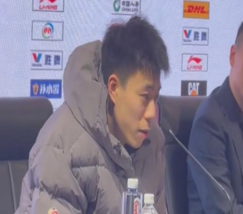 張鎮(zhèn)麟率隊(duì)狂勝舊主：致謝老東家希望外界對(duì)遼寧小將保持耐心