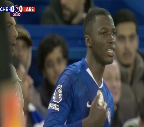 因踩踏染紅，凱塞多職業(yè)生涯首次在俱樂部賽事被罰下