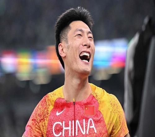 8米33！世錦賽跳遠(yuǎn)摘銅，石雨豪找回曾經(jīng)一飛沖天的自己