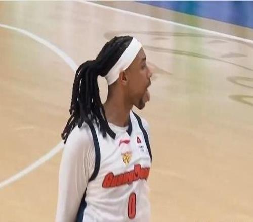 戰北控斗志拉滿(mǎn)！薩林杰轟27+10+6自我正名杜鋒有使用說(shuō)明書(shū)