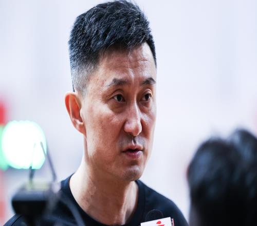 廣東一夜3消息！崔永熙稱CBA三分線太短！胡明軒成宏遠(yuǎn)國手獨苗