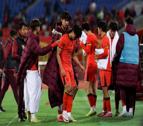 報(bào)復(fù)性染紅！曝22歲美甲國(guó)腳已反省致歉隊(duì)內(nèi)批評(píng)+暫不考慮除名他