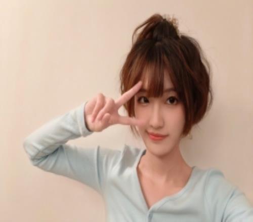 夏安分享自拍：準(zhǔn)備出發(fā)去越南出差手游咯河粉愛好者做好準(zhǔn)備了