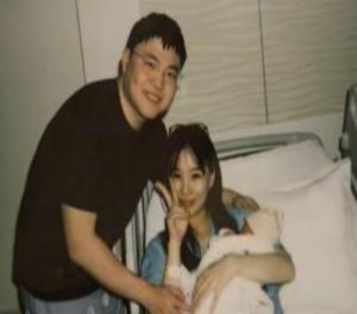 兒女雙全人生圓滿(mǎn)！Uzi分享喜訊：妻子奧咪咪二胎誕下一女