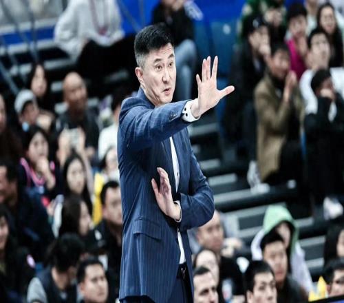 廣東被北控絕殺！杜鋒賽后說出輸球原因，球迷：又甩鍋