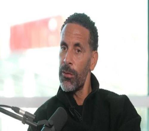 費迪南德：盧克肖只要身體健康就應該上場(chǎng)，他各方面都很穩