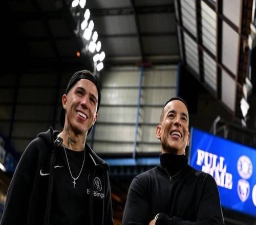 聯(lián)動(dòng)，恩佐邀請(qǐng)波多黎各歌手洋基老爹現(xiàn)場(chǎng)觀看切爾西歐冠比賽