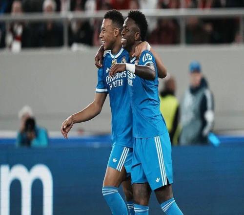 好戲連臺！歐冠綜述：阿森納3比1拜仁姆巴佩大四喜維蒂尼亞戴帽