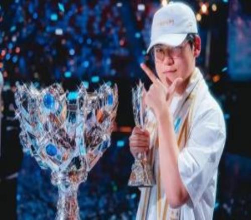 明年等待老隊友韓媒透露：Gumayusi與HLE簽約2年！