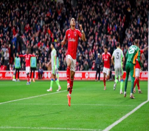 英超：狼隊士氣低迷，曼聯(lián)主場(chǎng)搶分無(wú)憂(yōu)曼聯(lián)VS狼隊