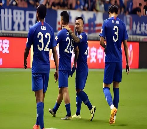 申花引進(jìn)的兩位外援前鋒！何時(shí)才能在熱身賽打破球荒，引發(fā)熱議