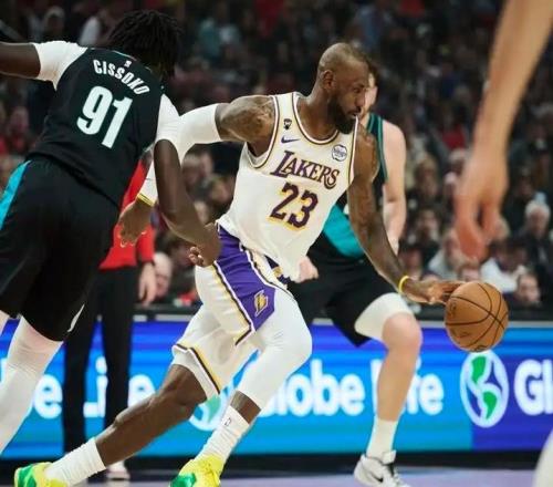 湖人輸麻了！過去6場(chǎng)比賽1勝5負(fù)，他們已淪為西部第六！