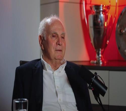 赫內(nèi)斯：巴薩的債務(wù)超過13億歐元，但在西甲卻相安無事