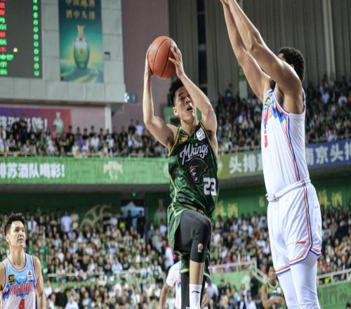 林葳兩戰(zhàn)12投0中CBA本土得分王在NCAA得分咋就那么難