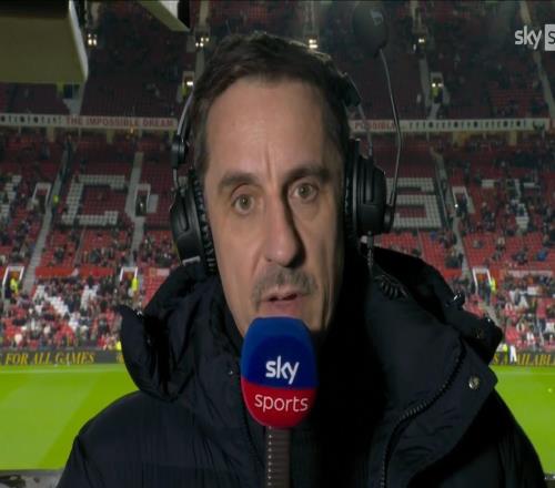 內(nèi)維爾：曼聯(lián)對陣?yán)顷犛只氐?43體系，這樣安排并不合理