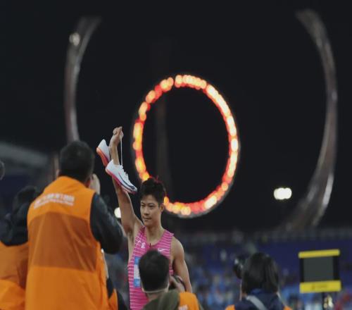 蘇炳添宣布退役