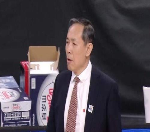 CBA上演巔峰對決，奪冠熱門4核心傷缺，老帥恐遭慘敗，CCTV5直播