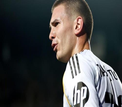 看走眼！皇馬4500萬(wàn)歐打水漂了，買了個(gè)水貨，梅西接班人徒有虛名