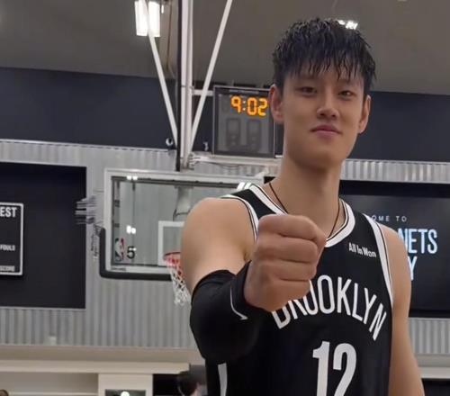 終于來了！北京首鋼隊(duì)正式注冊(cè)曾凡博，打爆廣東男籃沒懸念了