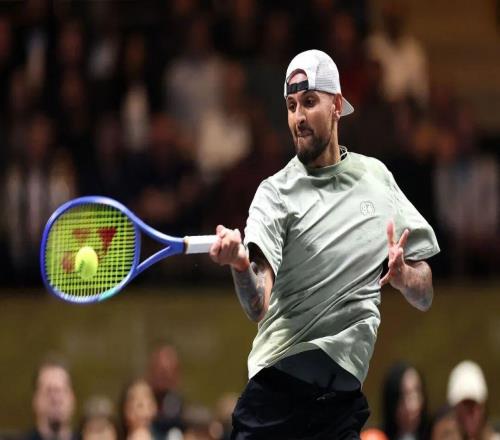 薩巴倫卡輸?shù)簟靶詣e大戰(zhàn)”，賽后：我想復(fù)仇！