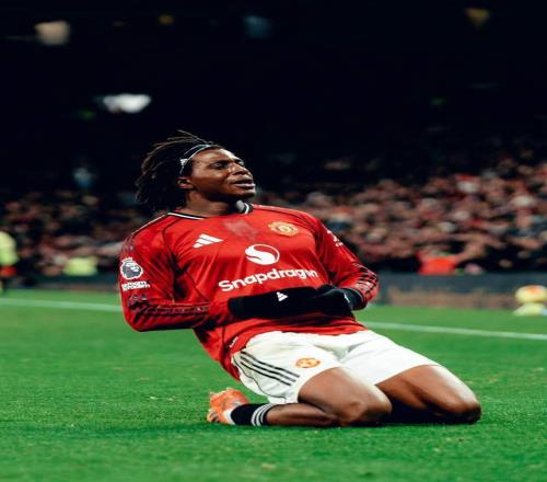 10！7500萬神鋒啞火，殘陣曼聯(lián)主場(chǎng)滅紐卡，逼近英超前四