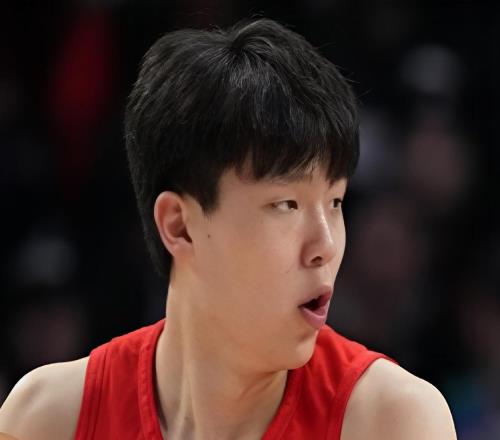 8個失誤只字不提，2個失誤點名批評，斯帥對楊瀚森有點過于嚴格了