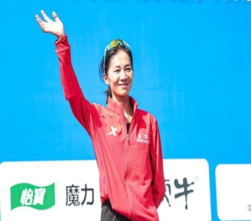 深一度誰在“養(yǎng)活”中國的職業(yè)馬拉松跑者