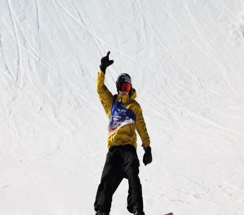 國(guó)際雪聯(lián)大跳臺(tái)世界杯云頂站：蘇翊鳴強(qiáng)勢(shì)奪冠，葛春宇摘銀