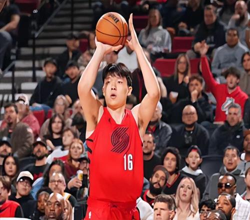 NBA常規(guī)賽明天1月12日賽程：雷霆PK熱火，火箭PK國王避免3連敗